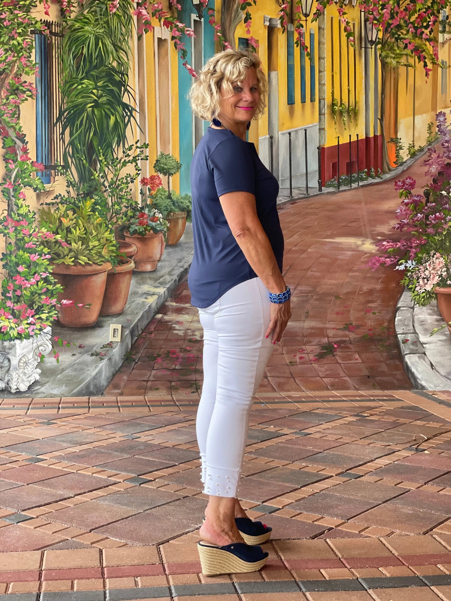 NAVY SHORT SLEEVE