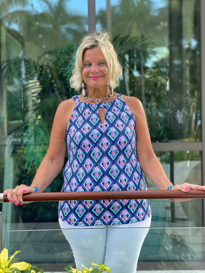 PINEAPPLE VACATION KEYHOLE TOP