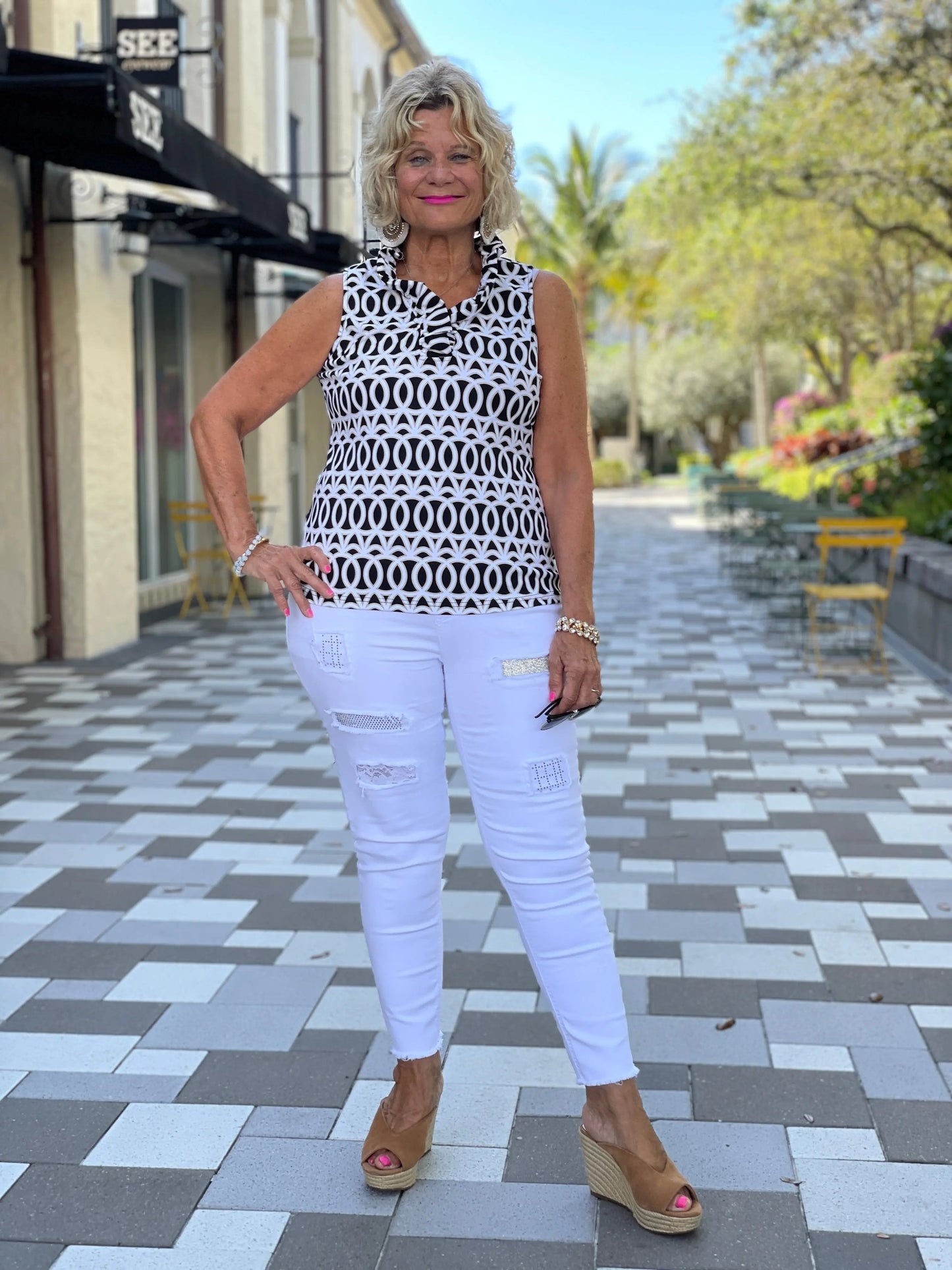 SANDBAR SLEEVELESS RUFFLE TOP