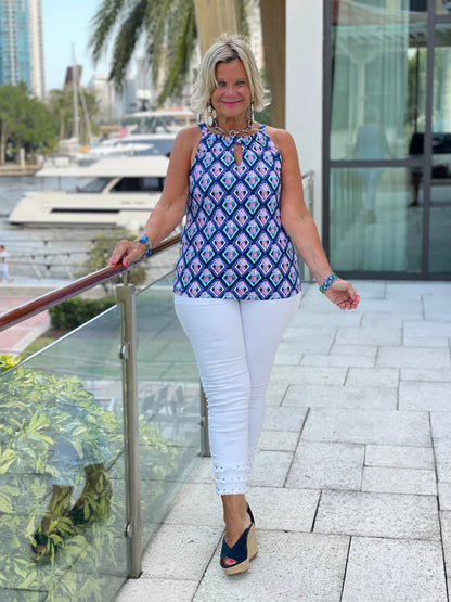 PINEAPPLE VACATION KEYHOLE TOP