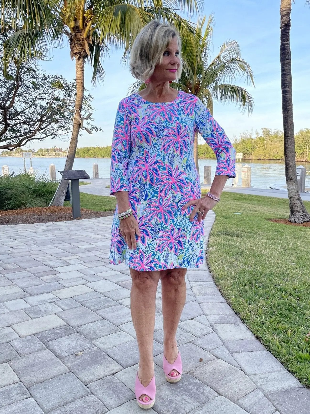 PINK PALM TREE SLEEVE DRESS