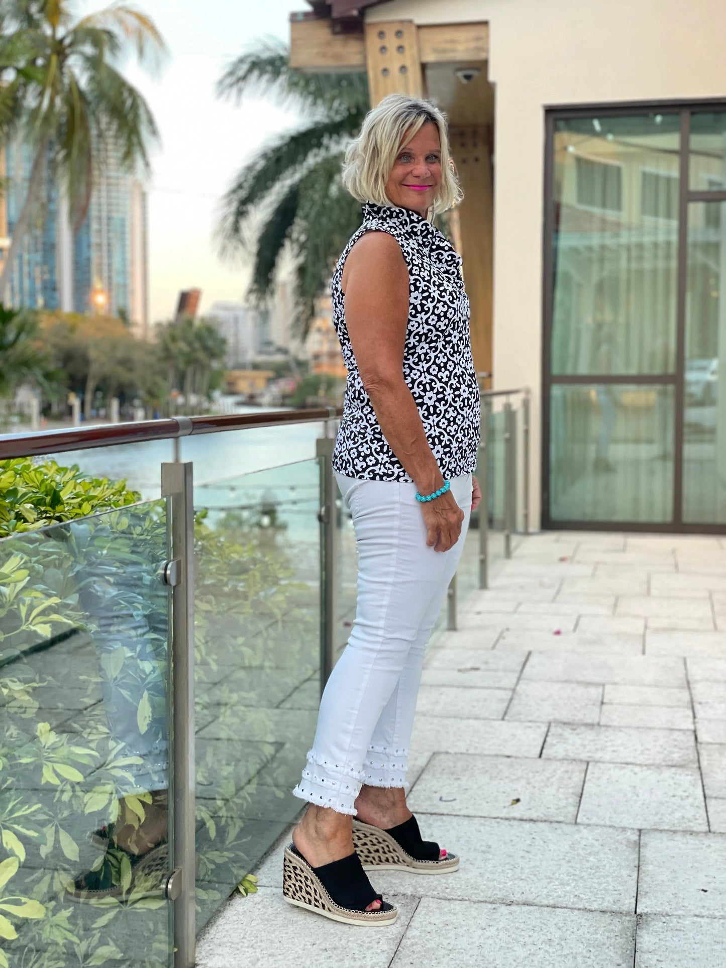 NAPLES DAY SLEEVELESS RUFFLE