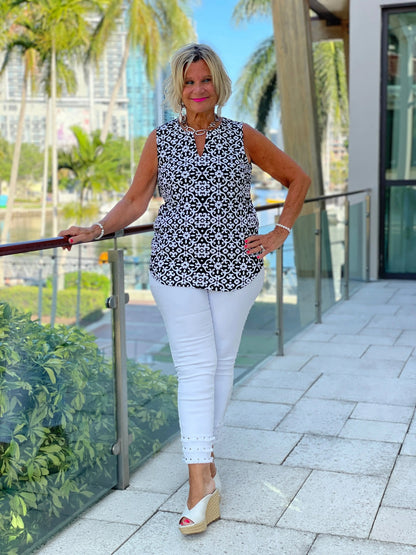 NAPLES DAY SLEEVELESS V NECK