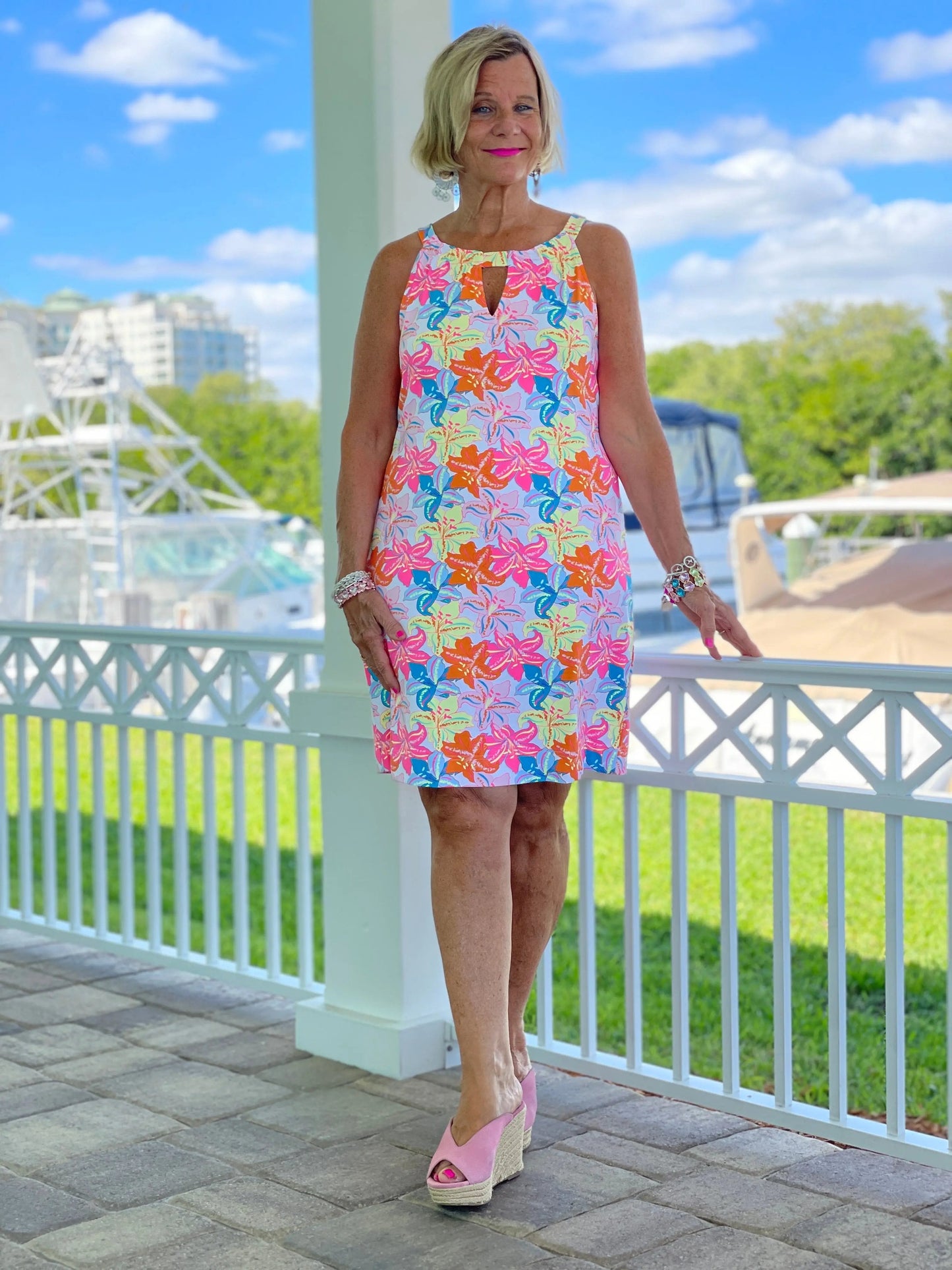 PALM BEACH GARDEN KEYHOLE DRESS