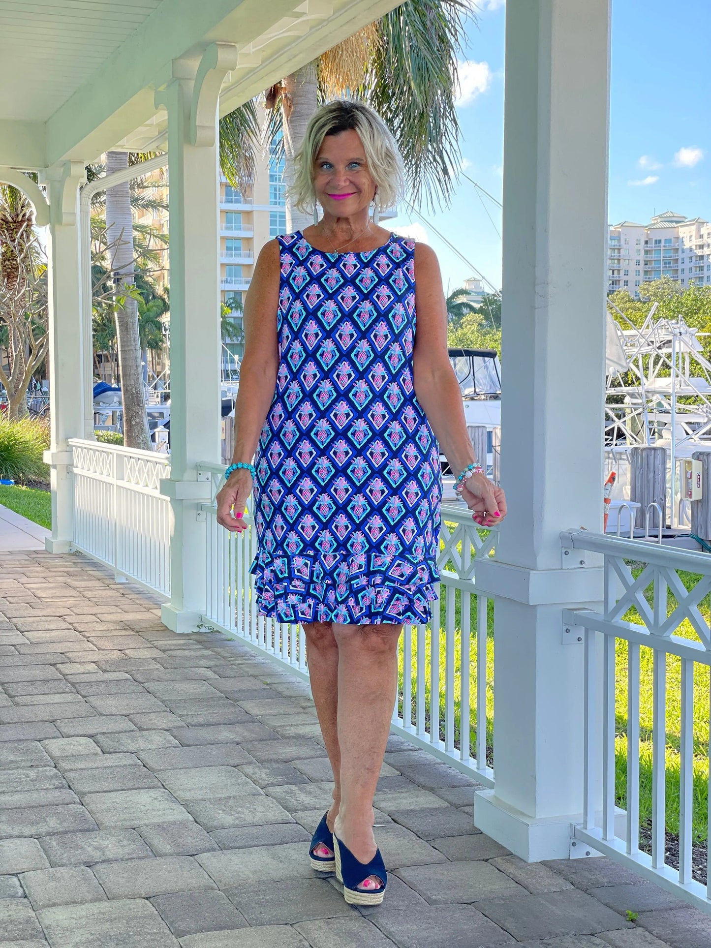 PINEAPPLE VACA SHIFT RUFFLE DRESS