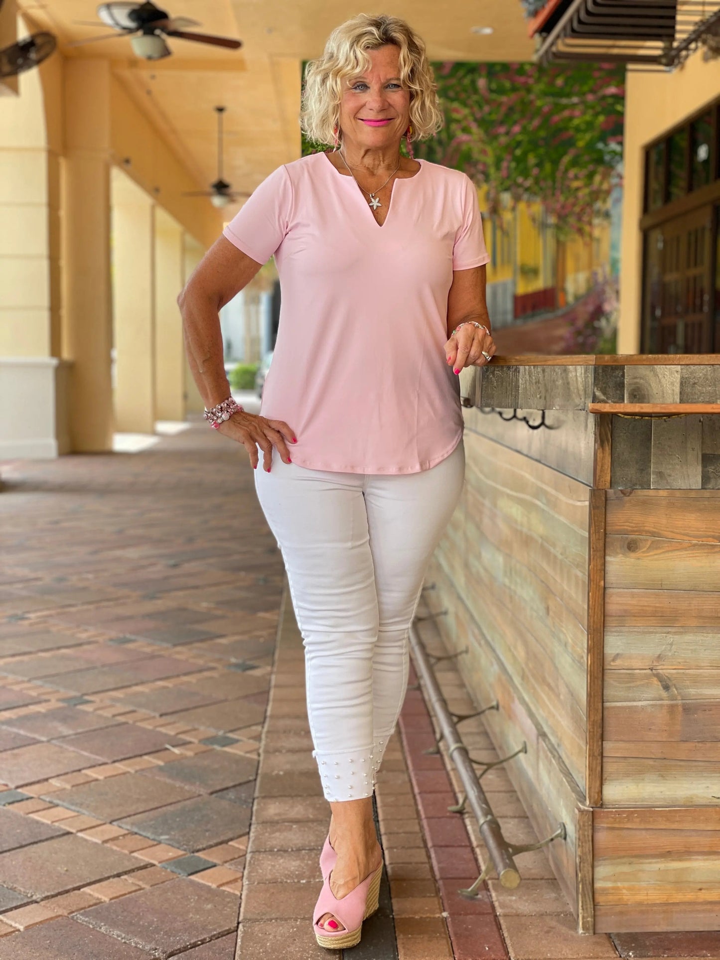 PALE PINK SHORT SLEEVE TOP