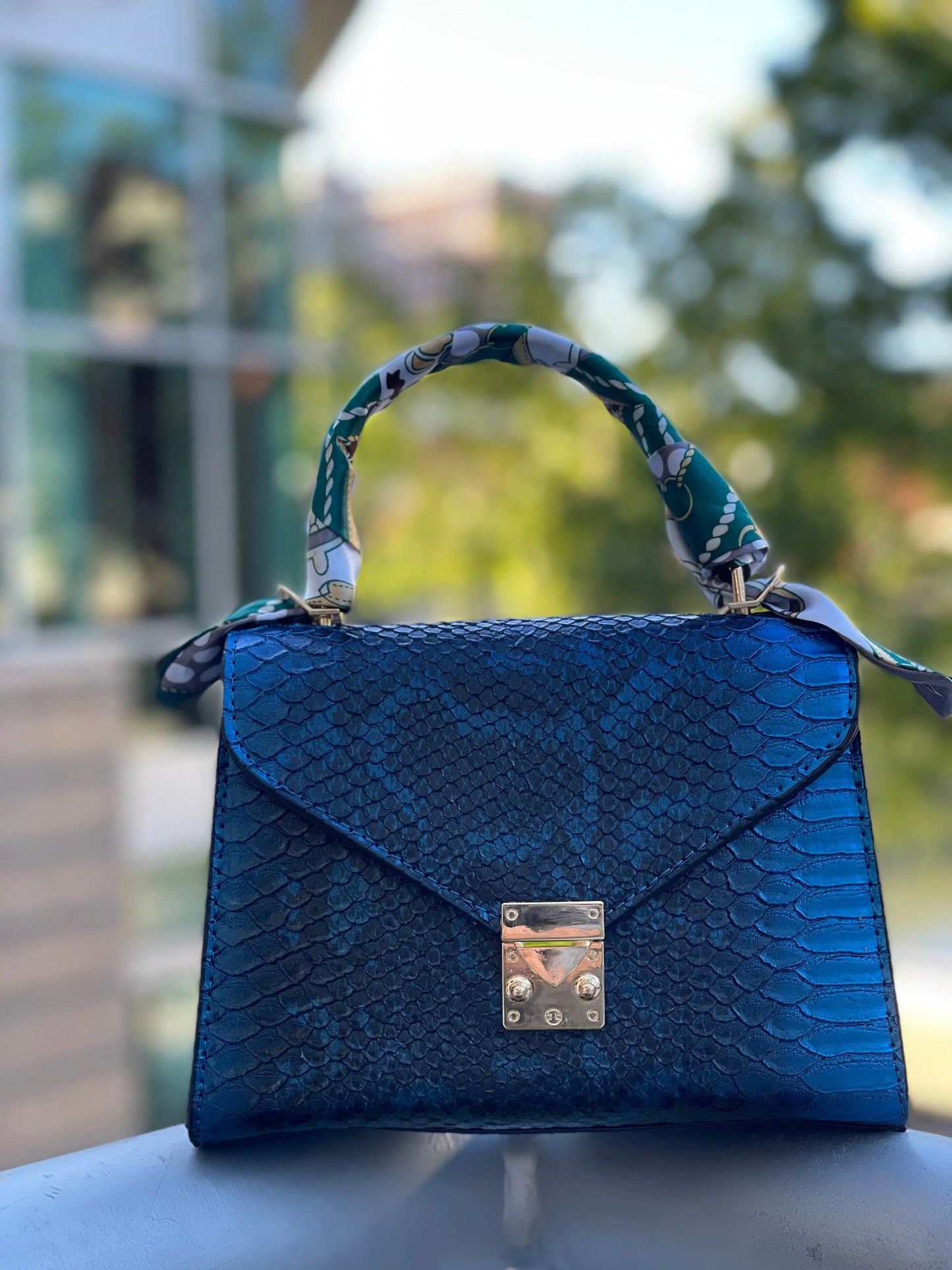SAVANNA BLUE KANGAROO TOP