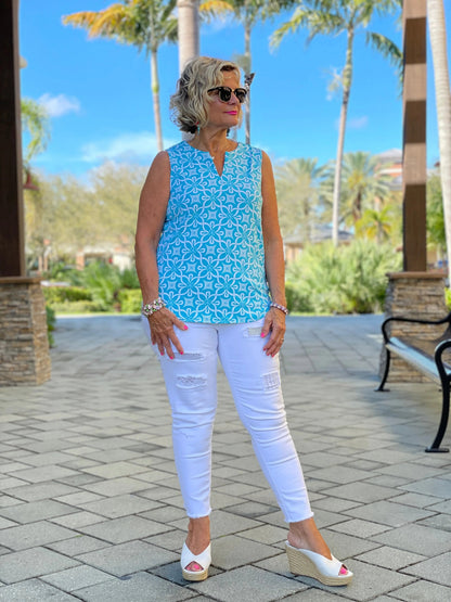 OCEAN MILE SLEEVELESS V NECK