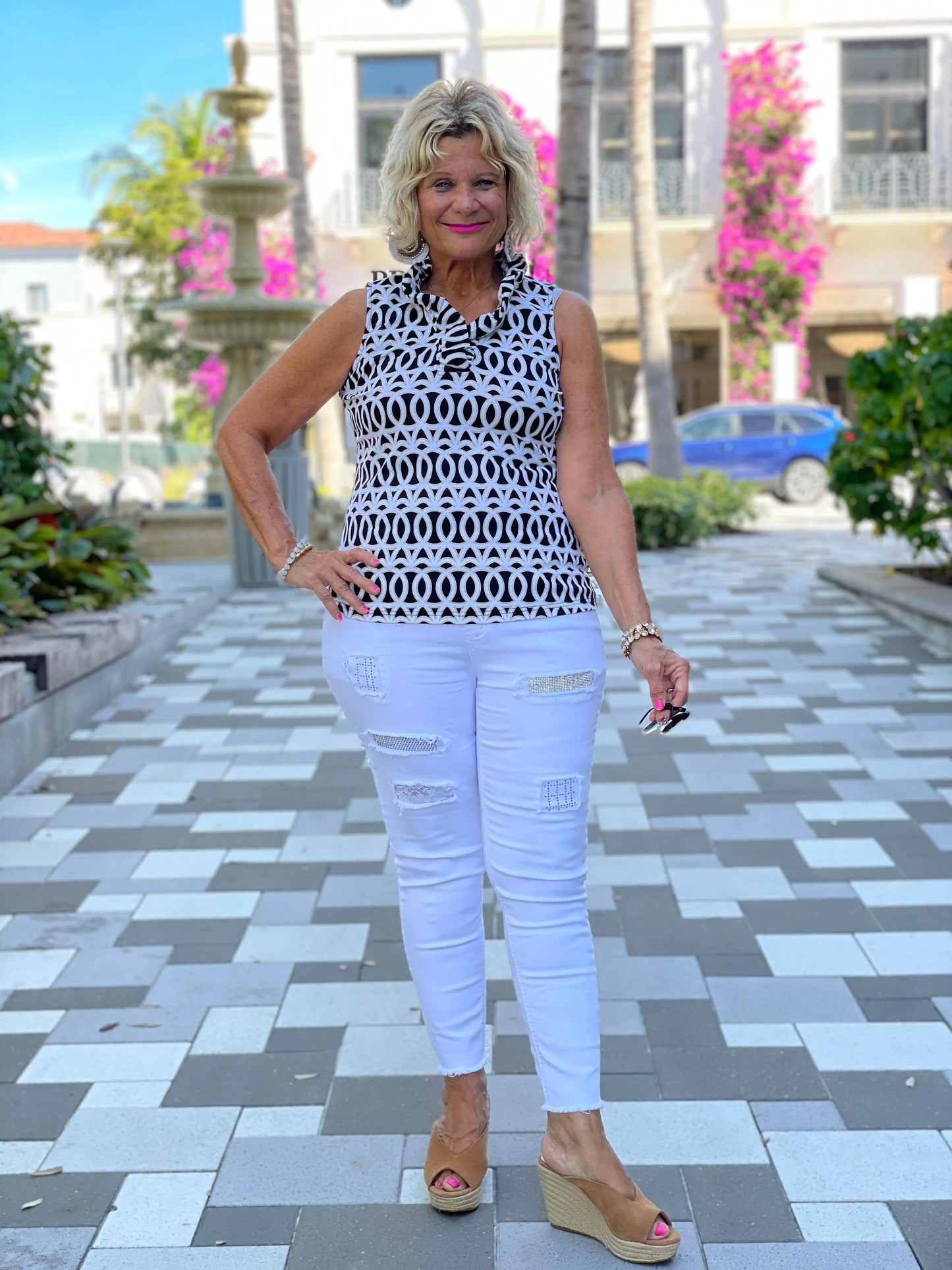 SANDBAR SLEEVELESS RUFFLE TOP