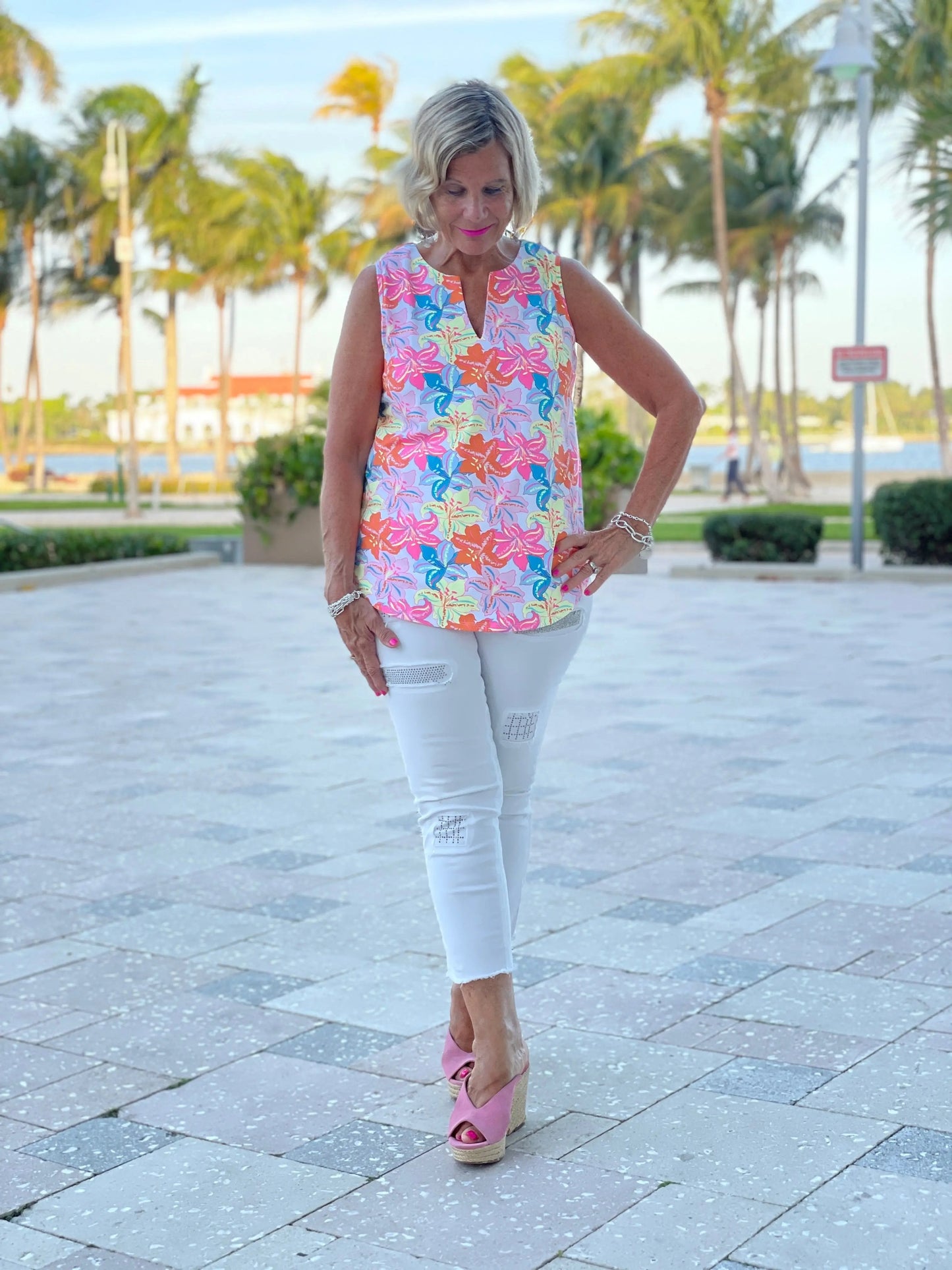 PALM BEACH GARDEN SLEEVELESS TOP