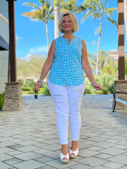 OCEAN MILE SLEEVELESS V NECK