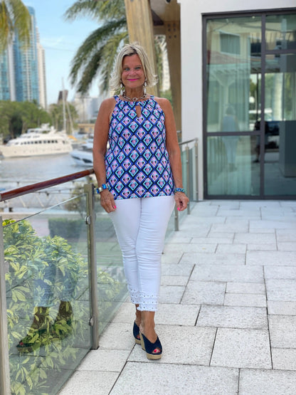 PINEAPPLE VACATION KEYHOLE TOP